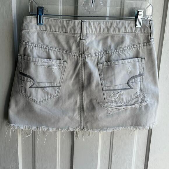 American Eagle Tomgirl Mini Skirt Denim Light Wash - Picture 5 of 7